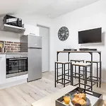 Gambetta401 Cahorscitystay