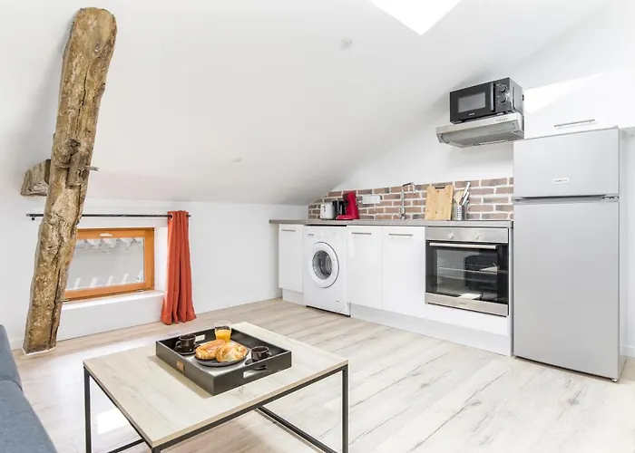 Gambetta401 Cahorscitystay